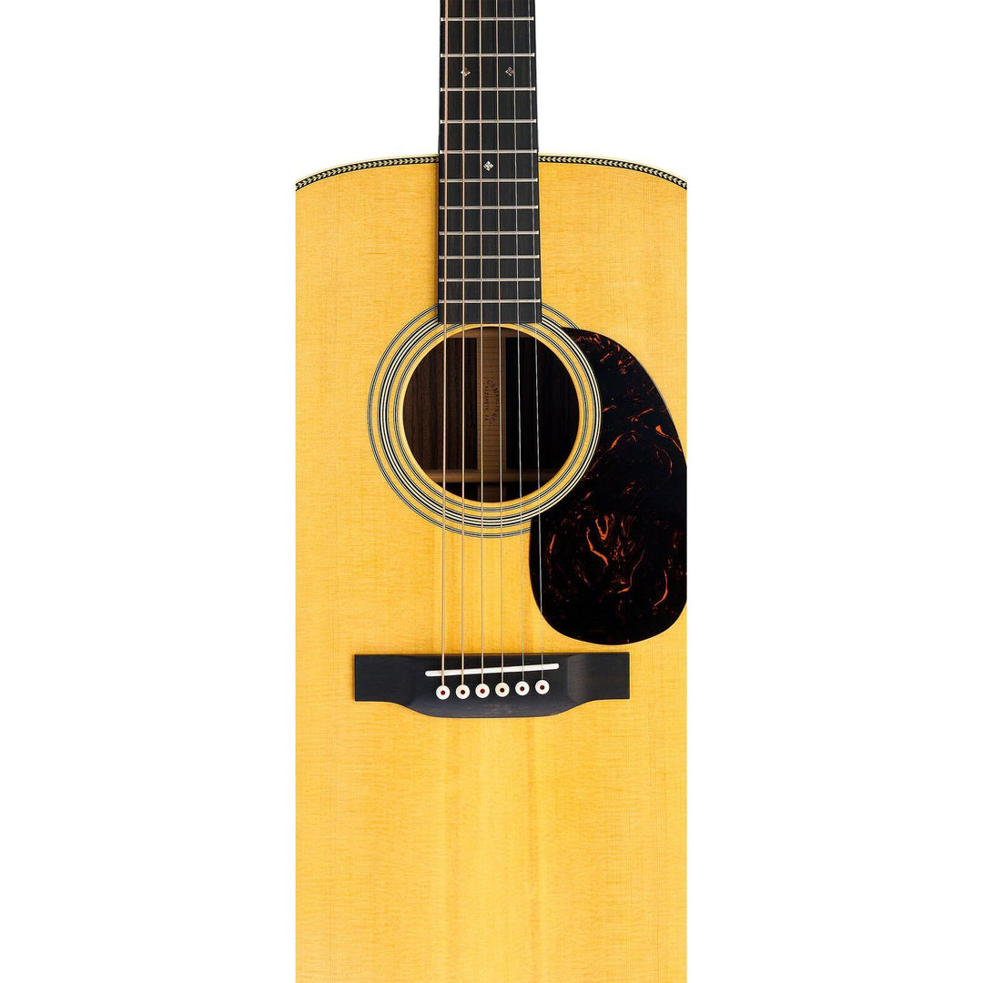 Martin 10Y2500028SUNBURST Standard Series Acoustic – 00028 1935 Sunburst with Molded Hardshell Case