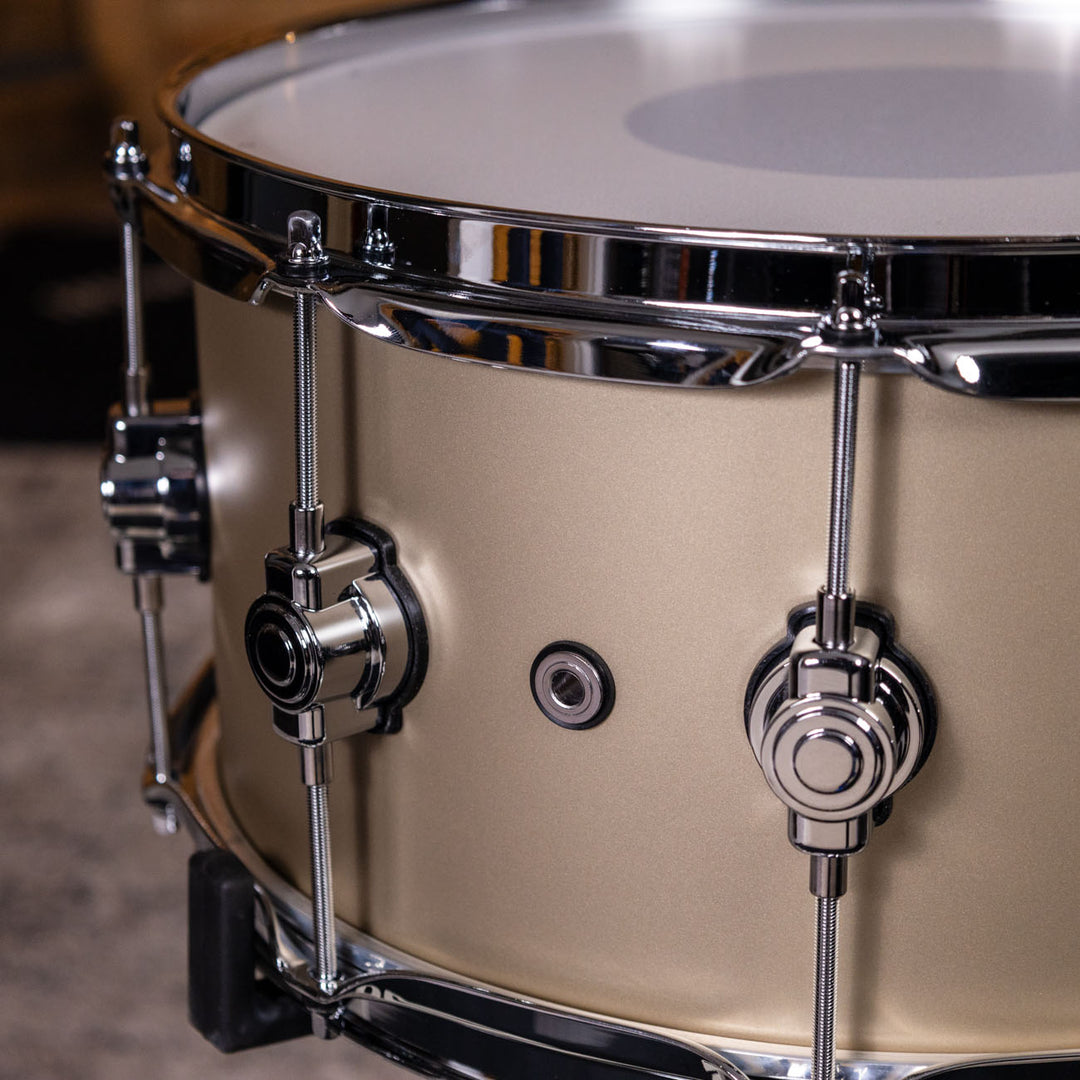 DW- DRPT6514SSGT- DW  Performance Series Snare Drum 6.5x14 Hard Satin Lacquer - Gold Mist
