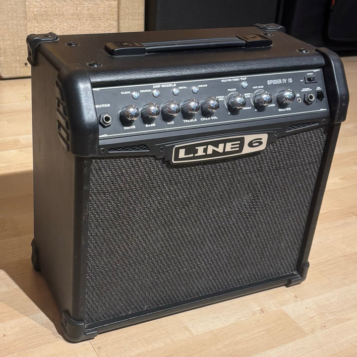 Line 6 - Spider IV 15 Watt Solid State Guitar Modeling Amplifier - USED
