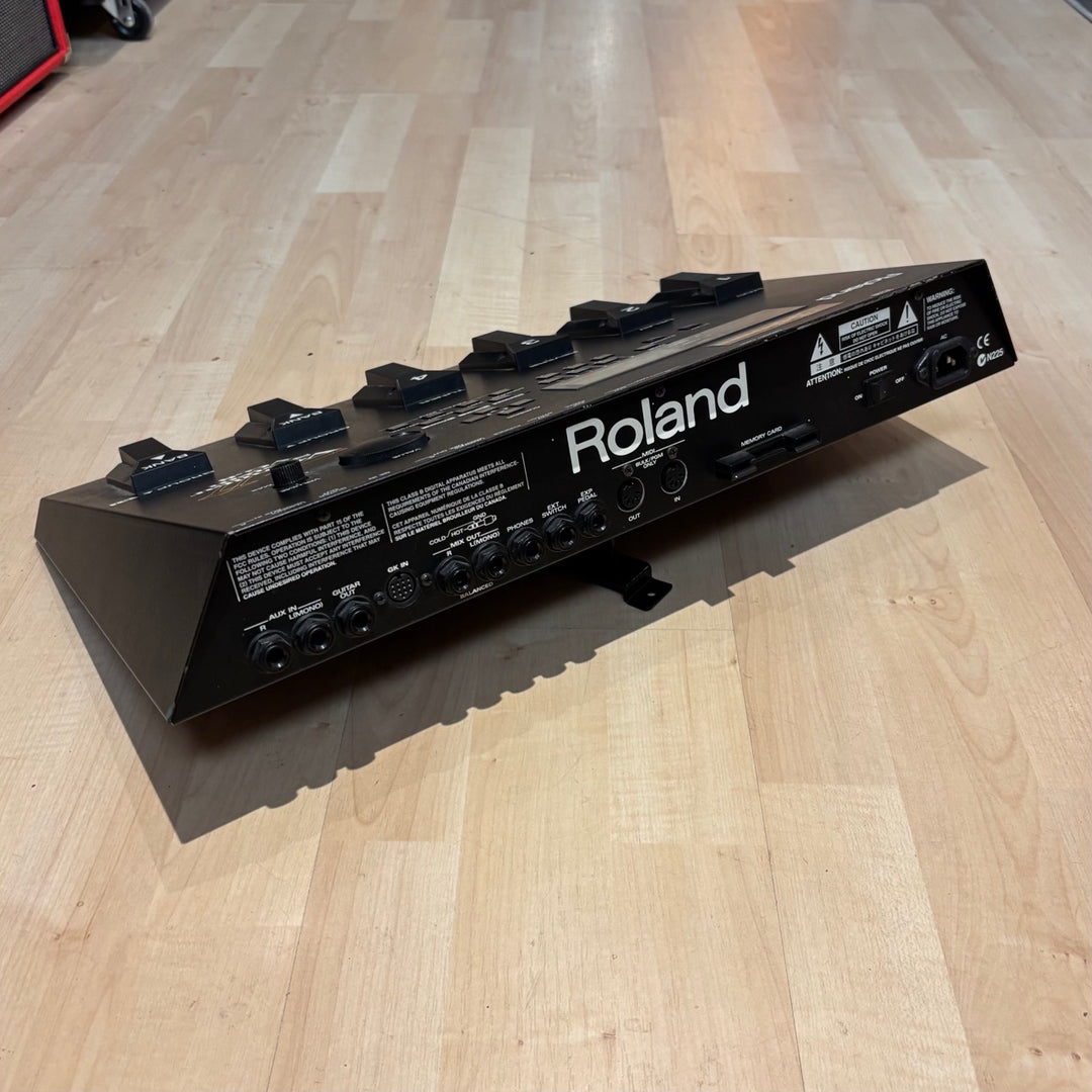 Roland Synth Package - VG8-EX Guitar Synth w/ GK2A Pickup, Manual & 13 Pin Patch Cable (1998) - USED
