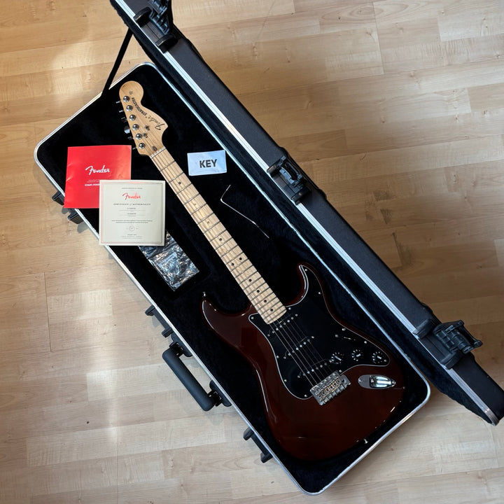 Fender - AM Special w/ C. Shop Texas Special P-ups - Greasebucket Circuits & HD Case (2018-Walnut) - USED