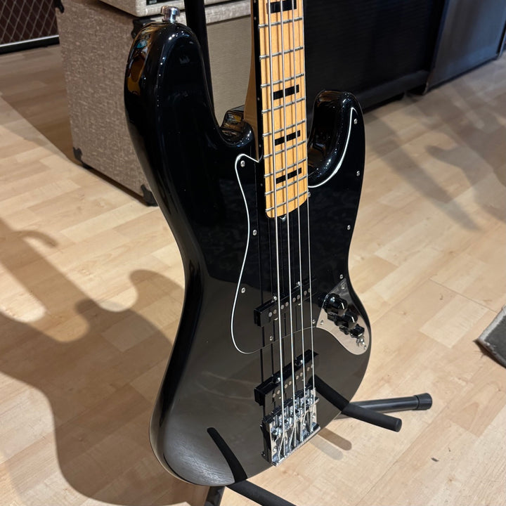 Fender - Geddy Lee J- Bass w/ Fender HD Case (BLK- w/Hipshot D Tuner - MIM 2013) - USED