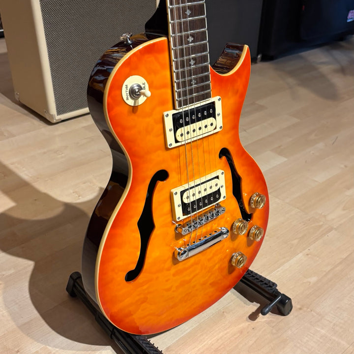 Xaviere - XV550 Hollowbody Quilted Maple Sunburst LP Copy w/ HD Case - USED
