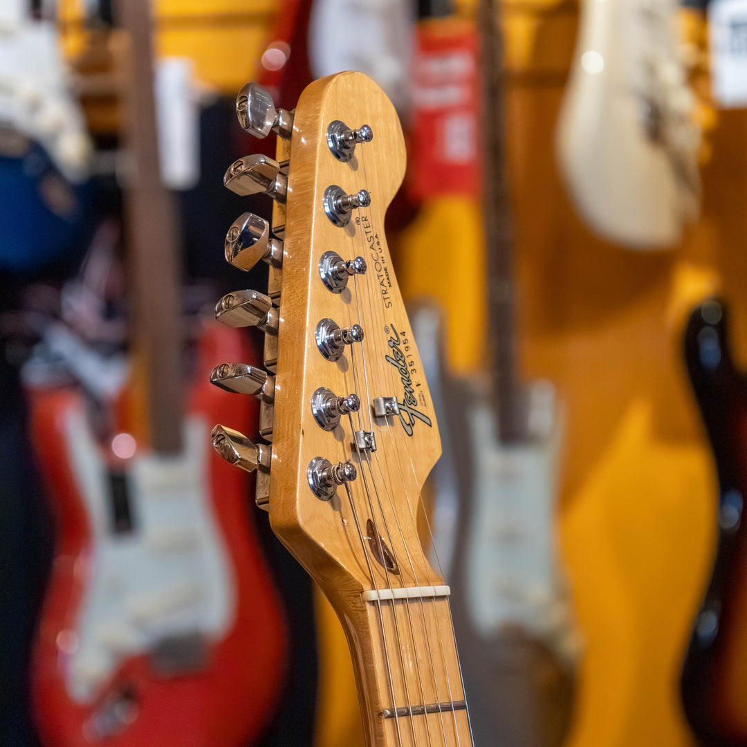 Fender -Dan Smith Era Strat  w/ Freeflyte Trem System - Lightly Modded (Sennia Burst) w/ HD Shell Case (1984) - USED Electric Guitar