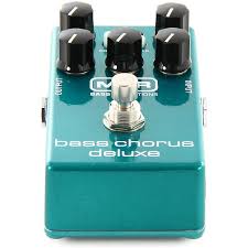 MXR M83 Bass Chorus Deluxe Pedal