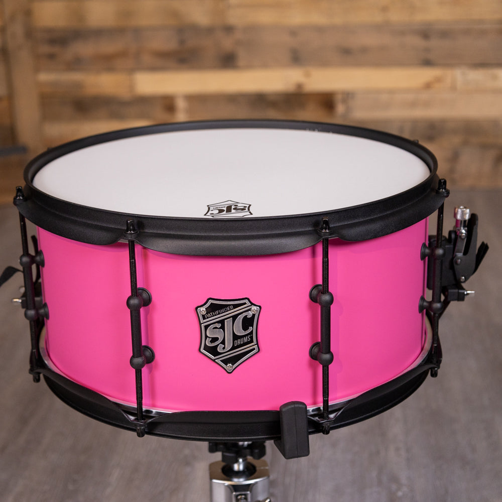 SJC Drums PFS6514FBMMWBJ Pathfinder Snare Drum 6.5x14 - Mad Magenta, Black HW