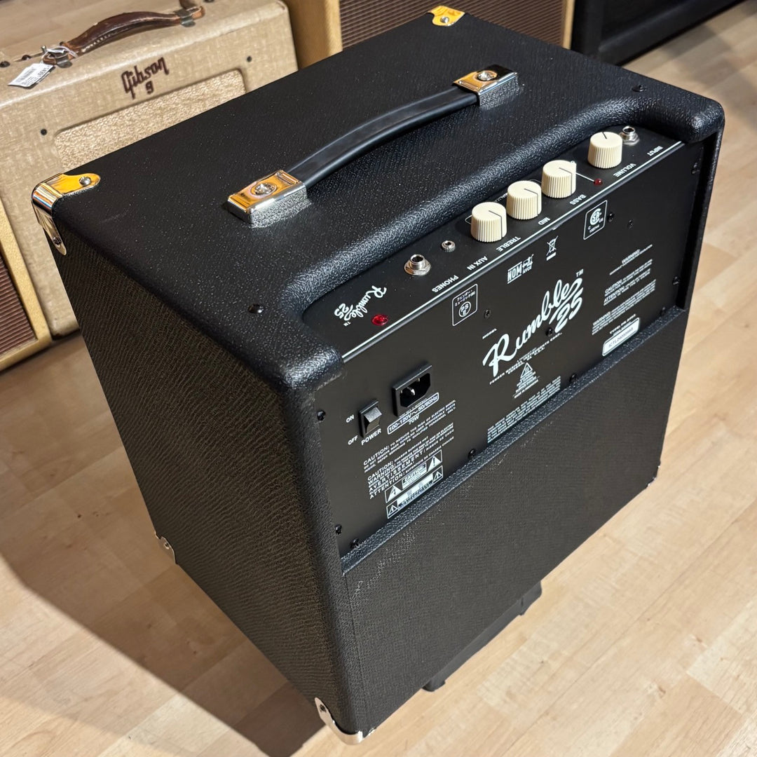 Fender - Rumble 25 (V3) Black & Silver 25 Watt Bass Combo Amp - USED