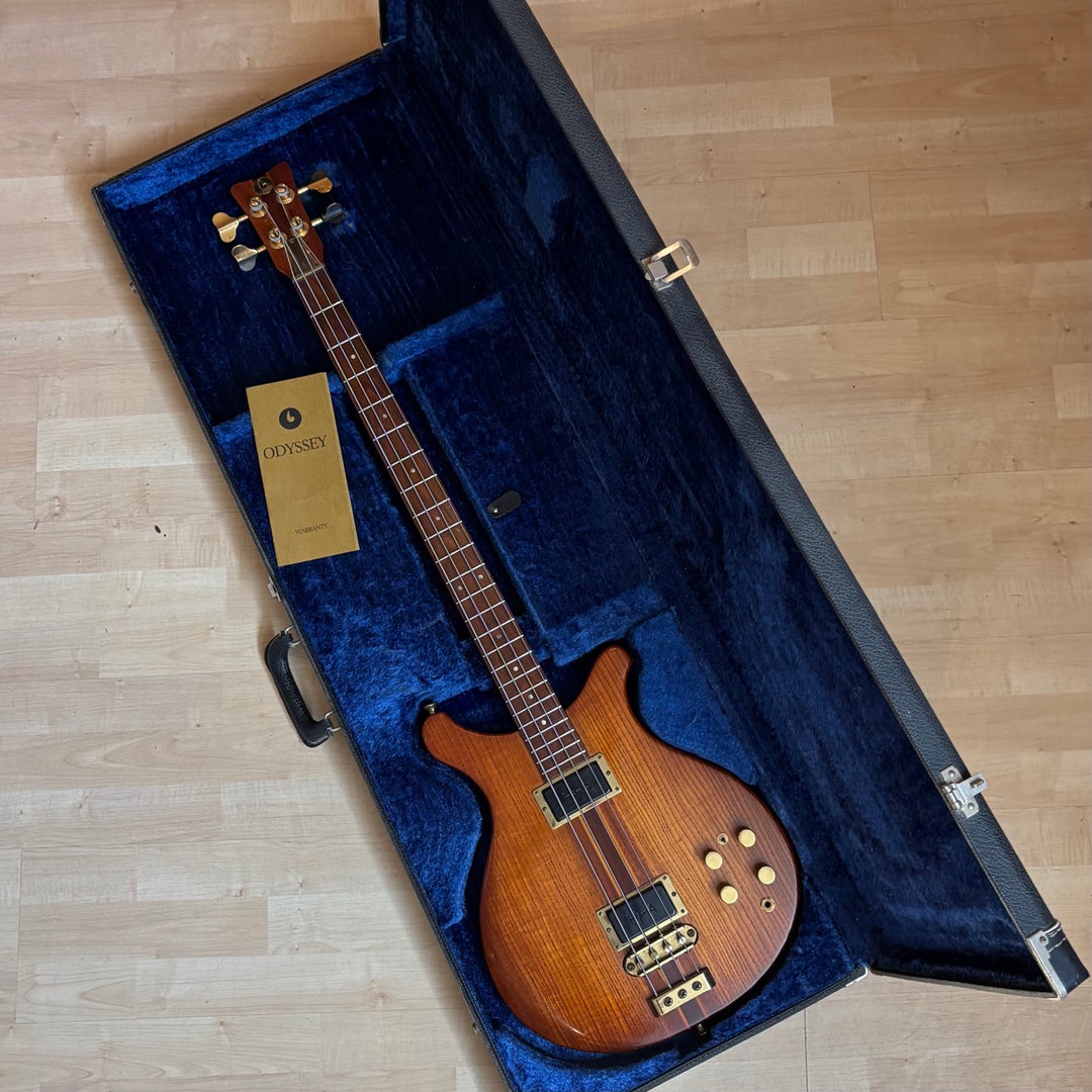 VINTAGE - Odyssey - B200 Ash Bass  w/ Original HD Case (Tobacco Shade -1977) - USED