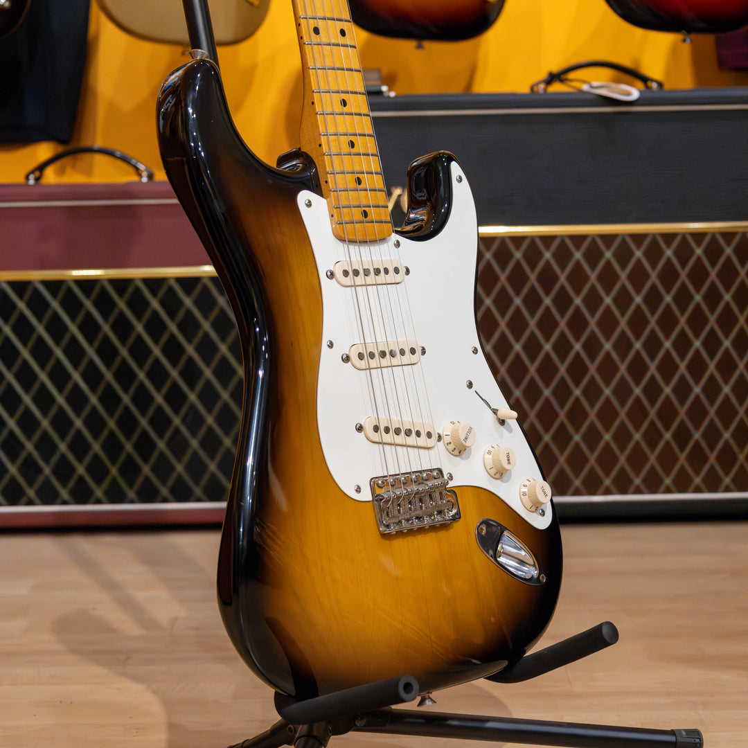 Fender - Classic  Series 50's RI Stratocaster  (Maple - 2TSB ) w/ SKB Molded HD Case - 2011 - USED  Electric Guitar