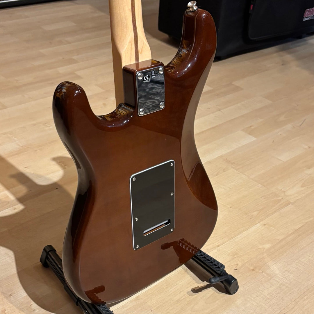 Fender - AM Special w/ C. Shop Texas Special P-ups - Greasebucket Circuits & HD Case (2018-Walnut) - USED