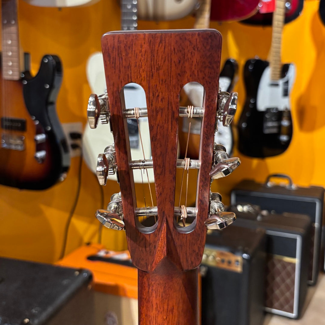 Eastman E10P-TC Traditional Thermo Cure Series Acoustic (Natural) w/ Deluxe Hard Shell Case