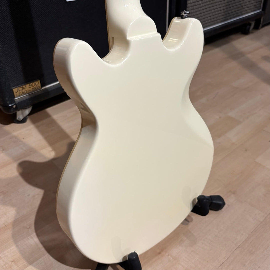 Hagstrom Megin Double Cutaway Electric Guitar with Hard Shell Case (Creme) MEGIN-CRE