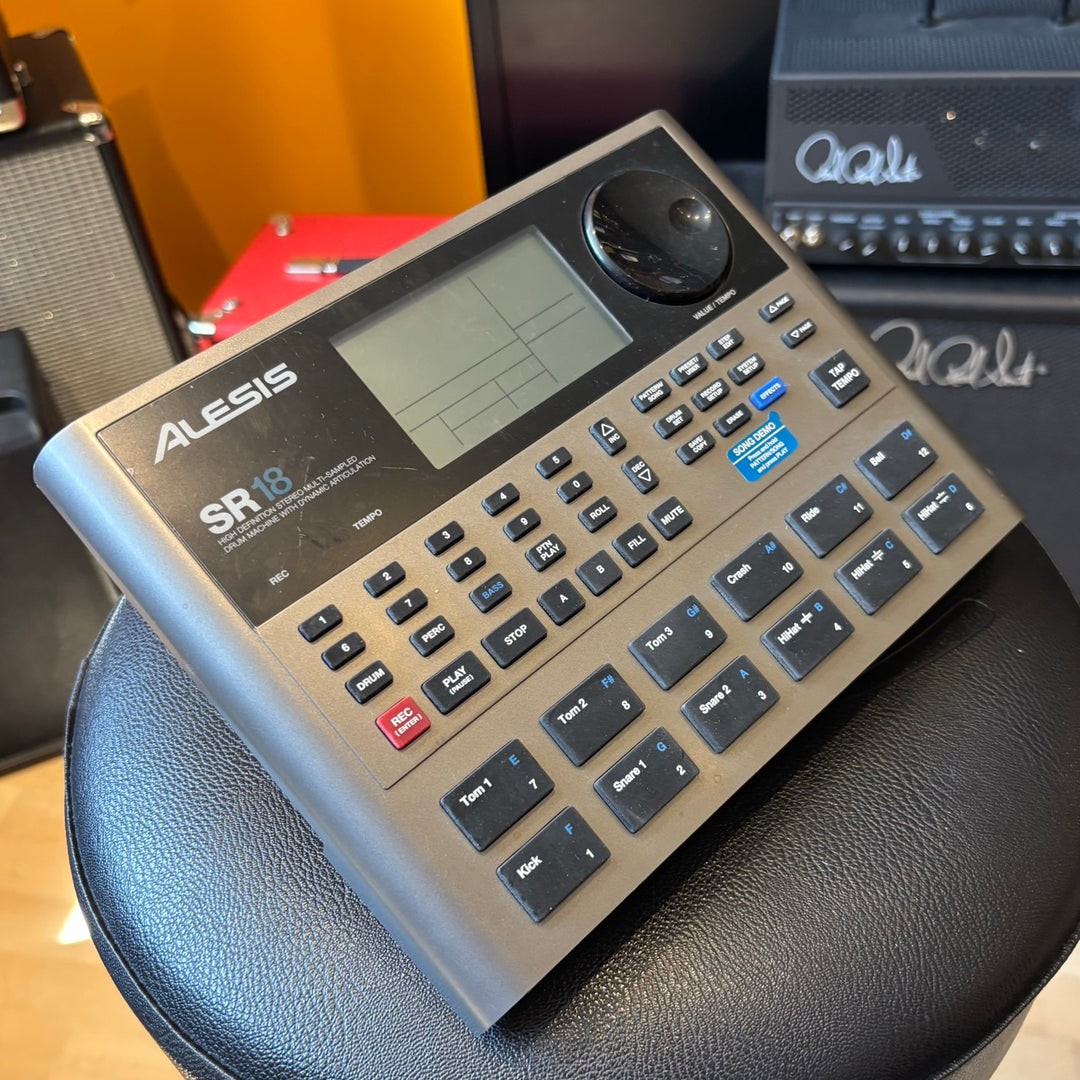 Alesis - SR18 Professional Drum Machine w/ Box, PWR Supply & User Guide - USED