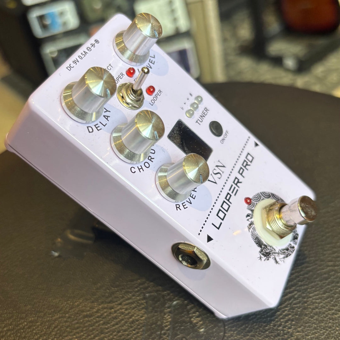 VSN - Digital Multi FX w/ Looper, Delay, Chorus, Reverb, Tuner + True Bypass & Box - USED