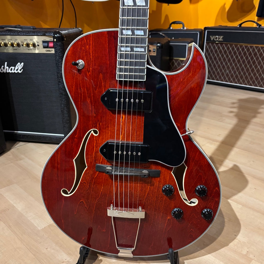 Eastman  AR372CE-P90 Archtop Series Truetone Gloss Electric Guitar w/Hard Shell Case