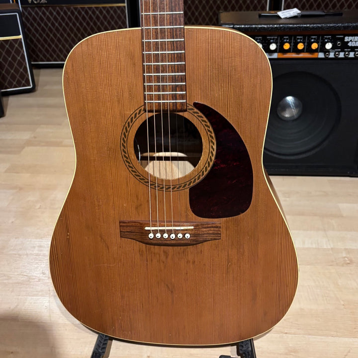 Art & Lutherie - Cedar Acoustic - Electric Natural w/ Gig Bag (Natural Satin-2004) - USED