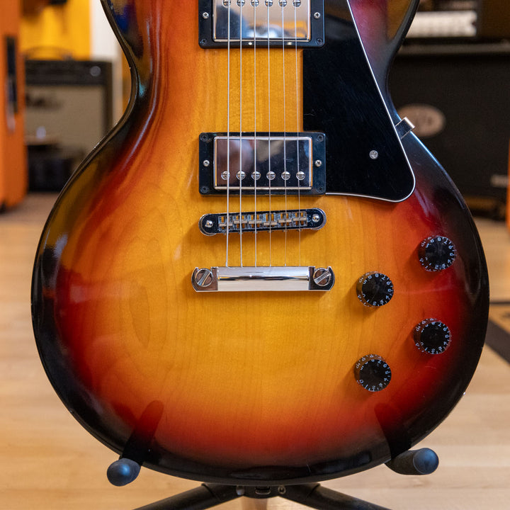 Gibson - Les Paul Studio ( Fireburst) w/ HD Case ( Light Headstock Repair) - 2010 - Used