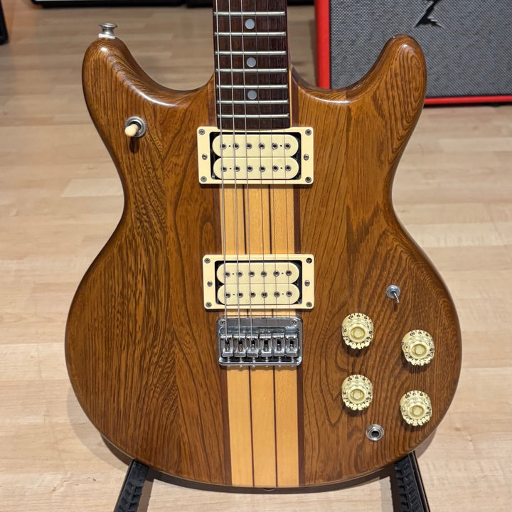 Vantage - VP700 Double Cutaway w/ HD Case (MIJ - Walnut Natural - 1979) - USED