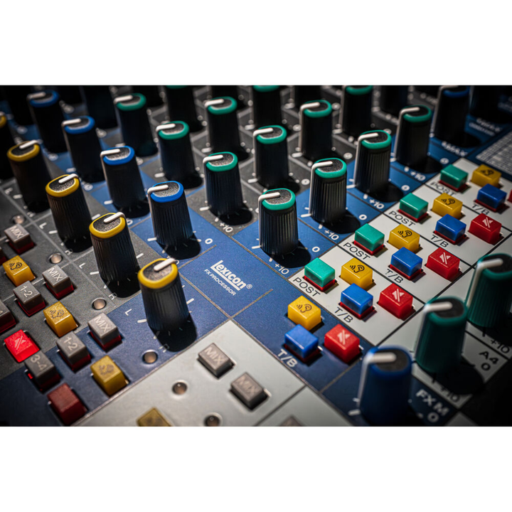 Soundcraft Signature Plus 32 32-Channel Analog Mixer with Lexicon Effects