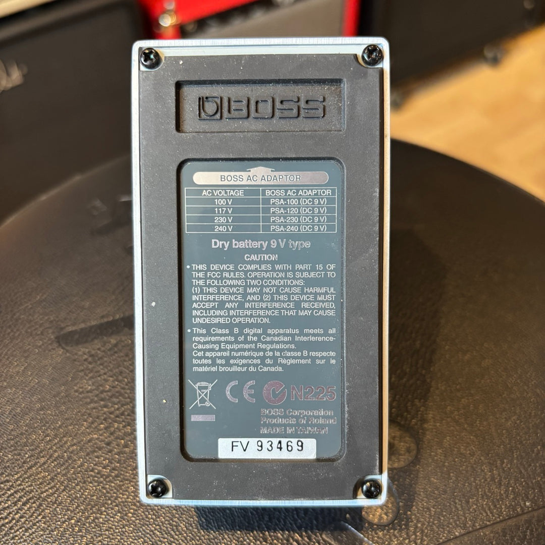 Boss - CEB-3 Bass Chorus Pedal w/ Box & user Guide (2007) - USED
