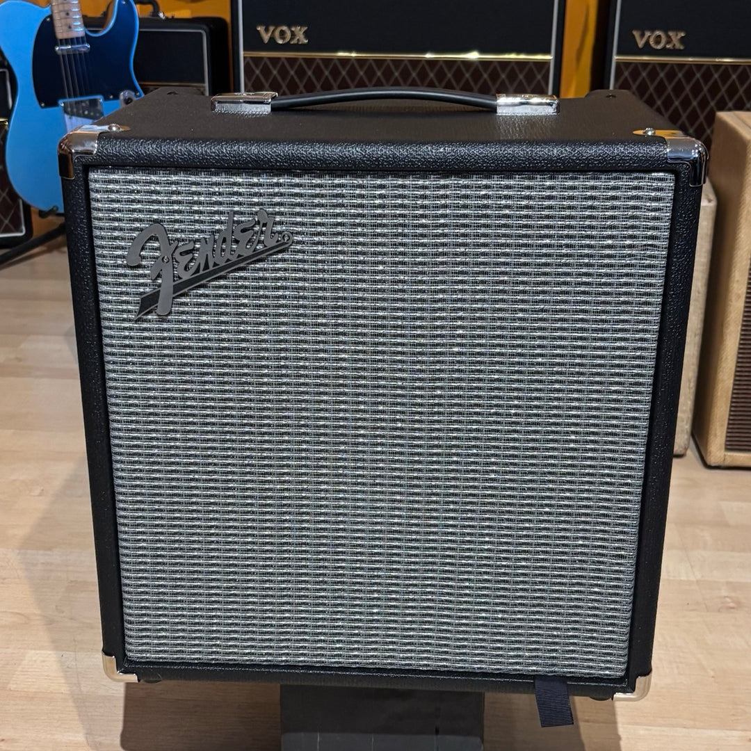 Fender - Rumble 25 (V3) Black & Silver 25 Watt Bass Combo Amp - USED