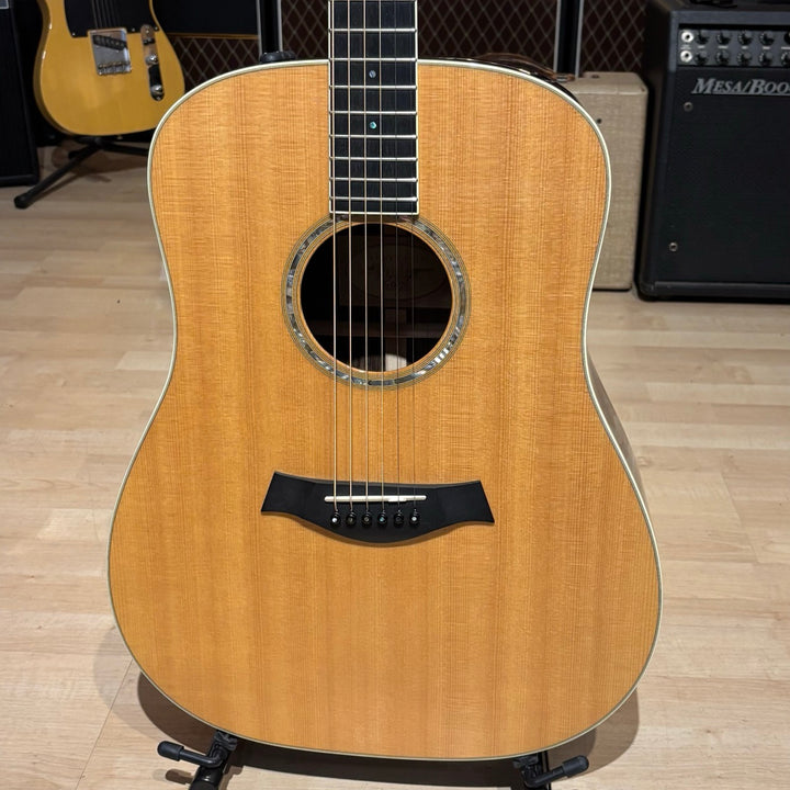 Taylor - DN8-E Acoustic Electric w/ Deluxe Taylor HD Case (Natural - MINT 2010) - USED