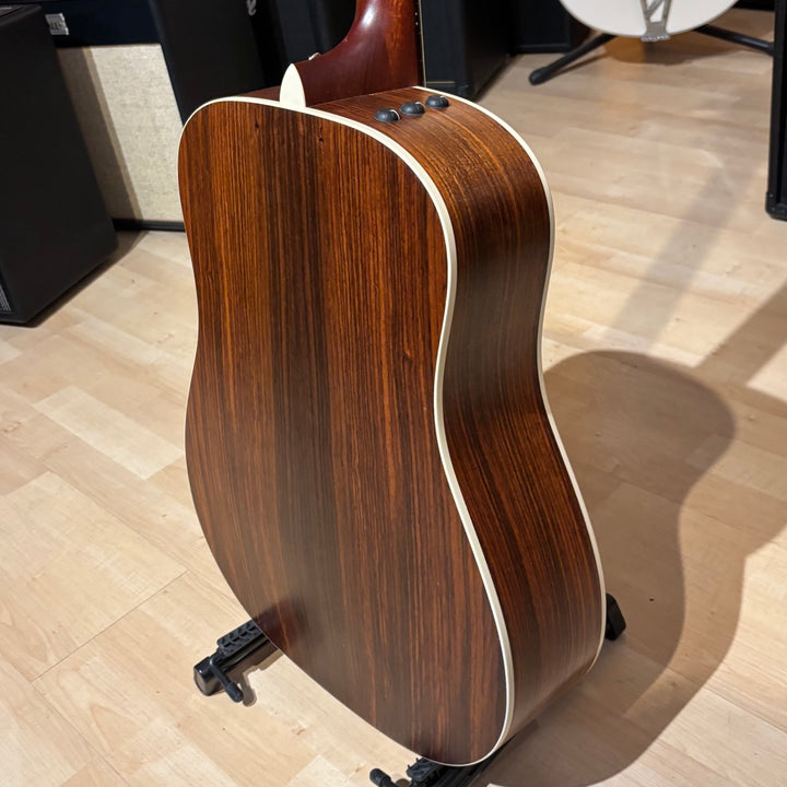 Taylor - 210E Dreadnaught Acoustic - Electric  w/ Taylor Hard Shell Case (Natural-2007) - USED