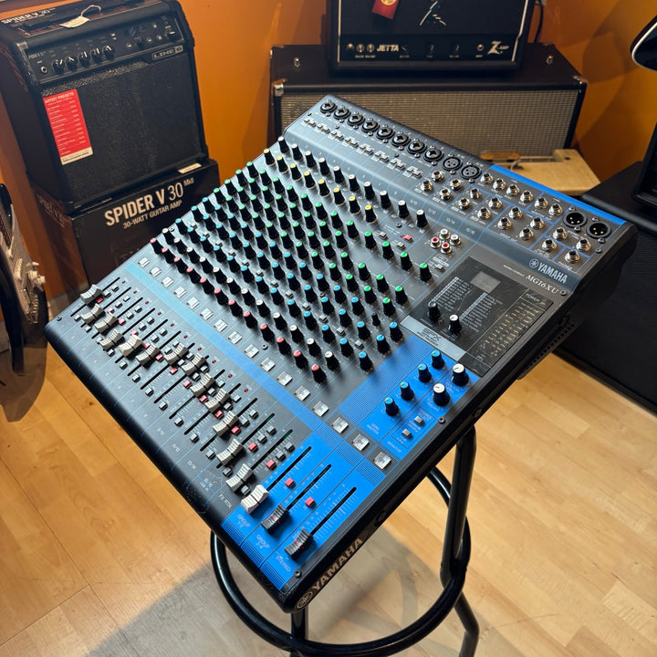 Yamaha MG16- XU  Mixer (Refurbished)