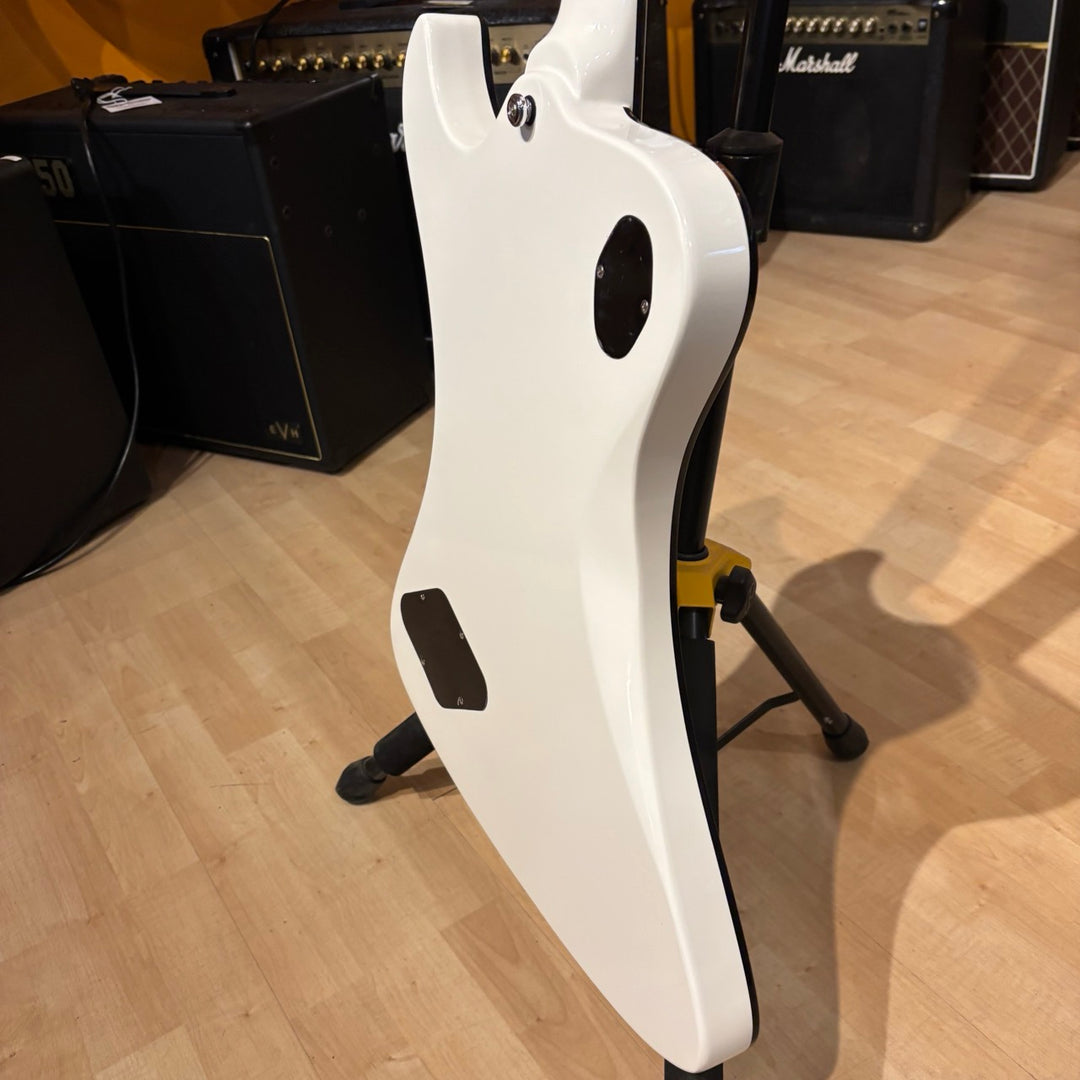 Hagstrom  Fantomen Electric Guitar with Hard Shell Case (White Gloss) FANT-WHT