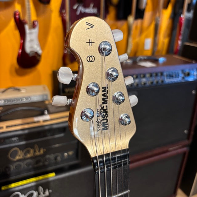Ernie Ball - St Vincent Signature - Goldie w/OHSC (2022) - USED