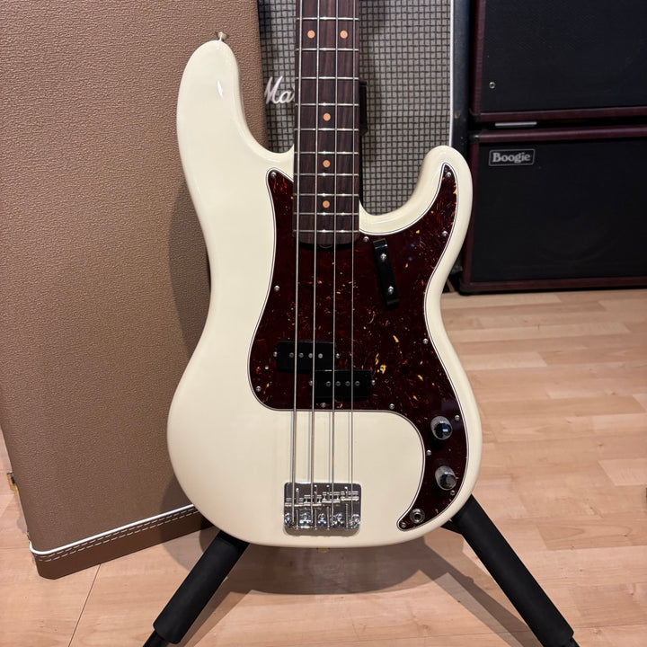 Fender American Vintage - II 1960 Precision Bass® Rosewood Fingerboard -  Olympic White  Electric Bass Guitar (Demo)
