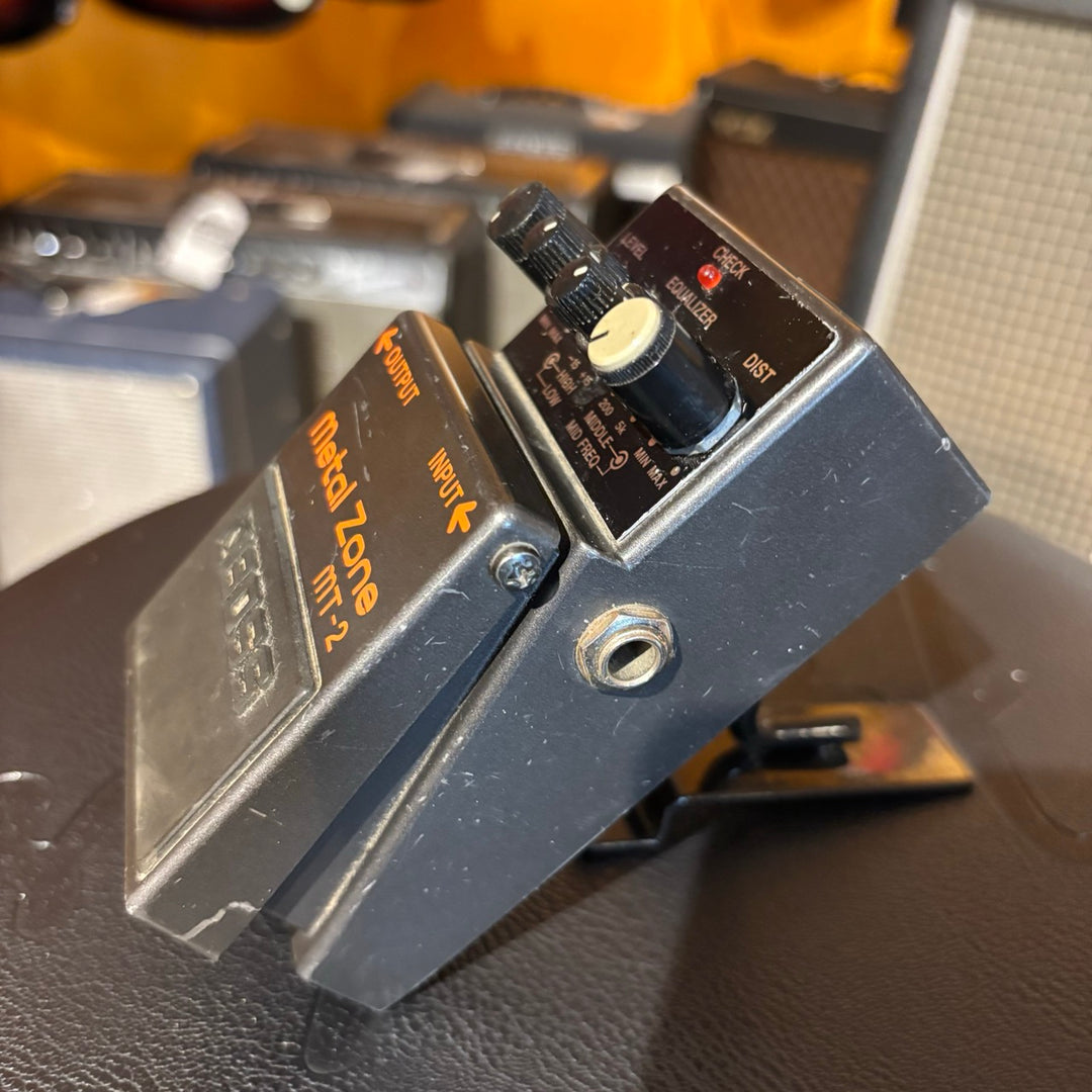 Boss - MT-2 "Metal Zone" Distortion (2000 - No Box ) - USED