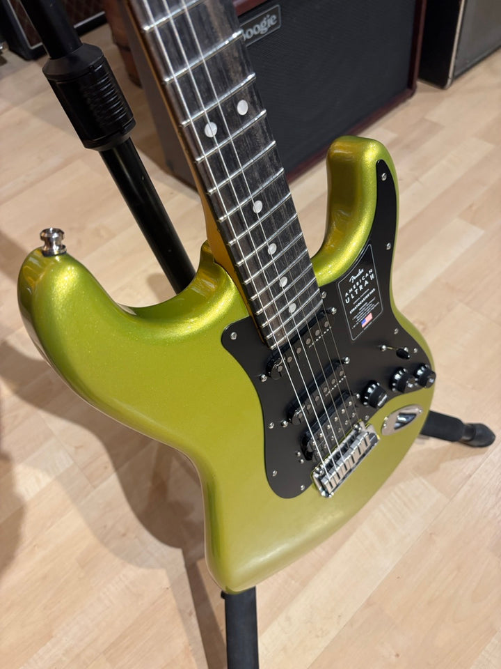 Fender Limited Edition American Ultra II Stratocaster HSS (Solar Flare)