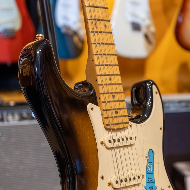 Fender - 50th Anniversary Strat DLX  Electric Guitar w/Original Tweed HD Case & Candy (MINT-2004) - USED