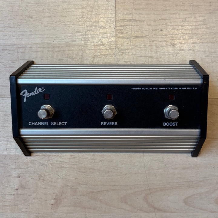 Fender - Deluxe 85 Solid State 85 Watt - 2 Channel 1x12 Combo w/ Switch (Late 80's Early 90's) - USED
