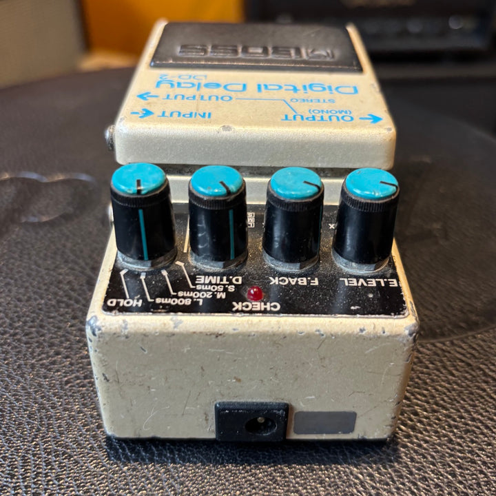VINTAGE Boss DD-2 Digital Delay (V1 - Blue Label - MIJ 1984) - USED