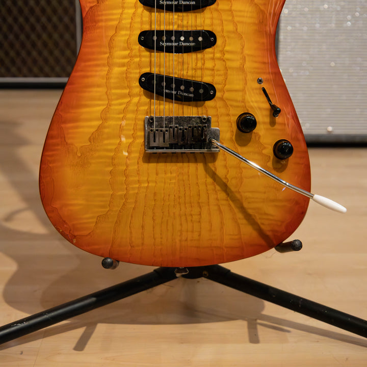 Fender - LTD Edition Showmaster Super Strat Set Neck w/ Duncan SSL-52 Set (2004) - USED Electric Guitar