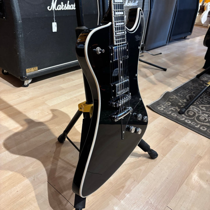 Hagstrom  Fantomen Electric Guitar with Hard Shell Case (Black Gloss) FANT-BLK