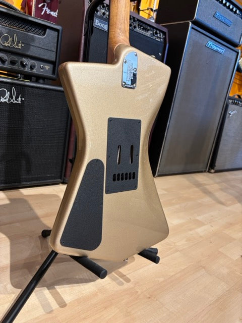 Ernie Ball - St Vincent Signature - Goldie w/OHSC (2022) - USED
