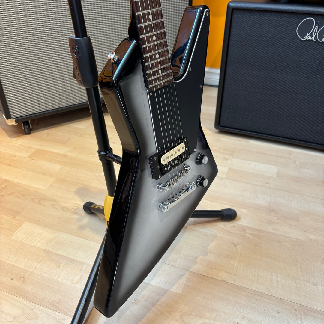 Epiphone - Pro 1 Mini Explorer (Silverburst - 2015) w/ Epiphone MINI Gig Gag - USED