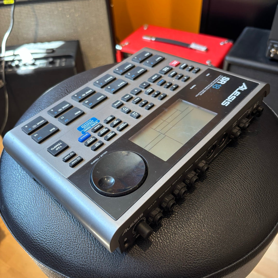 Alesis - SR18 Professional Drum Machine w/ Box, PWR Supply & User Guide - USED