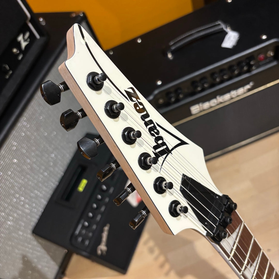 Ibanez - RG Standard (White) RG450DXBWH (DEMO "Miss-tinted Headstock Finish")