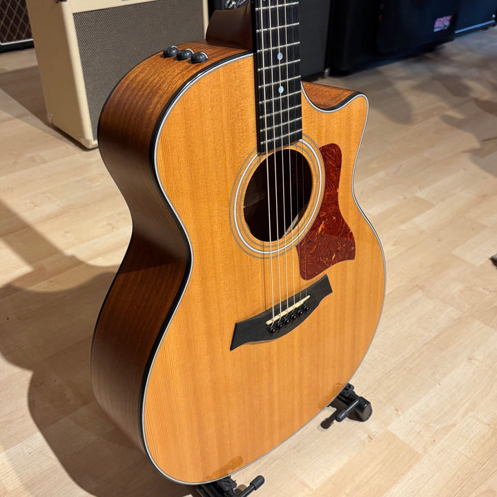 Taylor - 314ce Cutaway AC Electric w/ DLX Taylor HD Case (Natural-2010) - USED