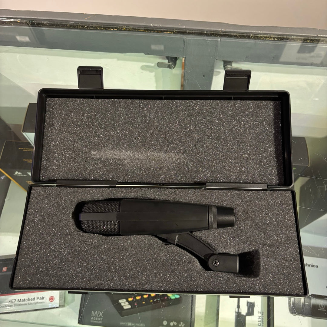 Sennheiser - MD-421 II Cardioid Studio Microphone  w/Carrying Case - USED