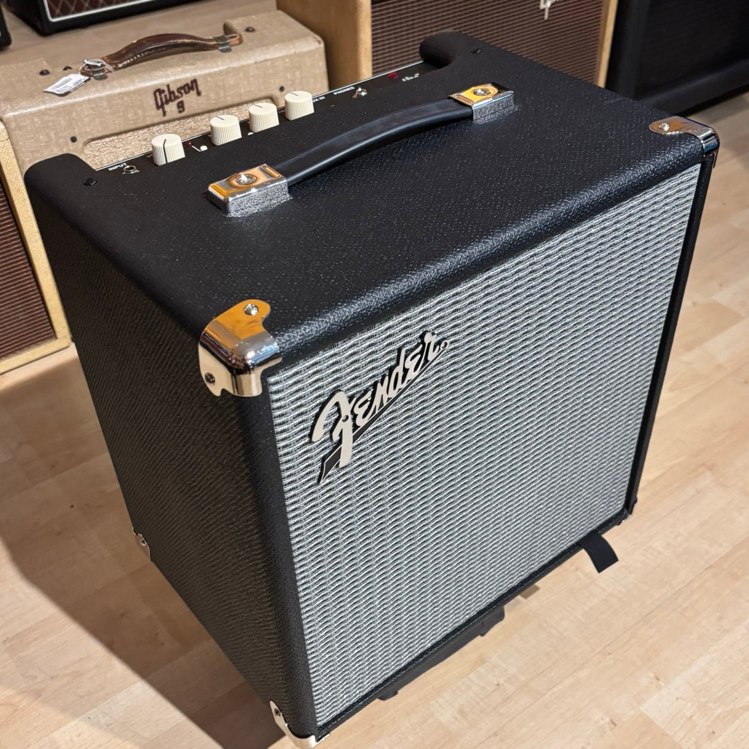 Fender - Rumble 25 (V3) Black & Silver 25 Watt Bass Combo Amp - USED