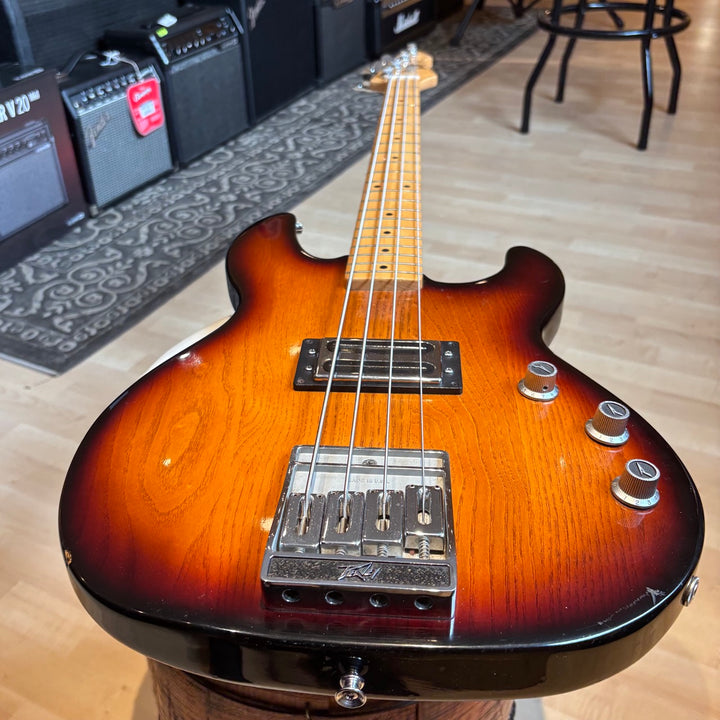 VINTAGE Peavey - T45 Bass  w/ Rouge Valley Bag ( Ash/Maple -3 Tone Sunburst) Early 1980's - USED