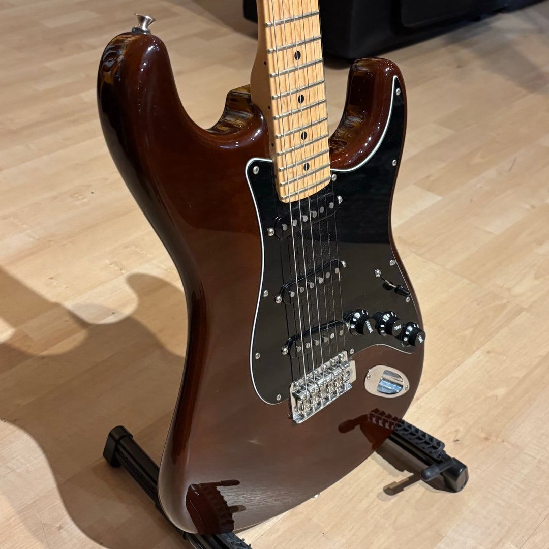 Fender - AM Special w/ C. Shop Texas Special P-ups - Greasebucket Circuits & HD Case (2018-Walnut) - USED