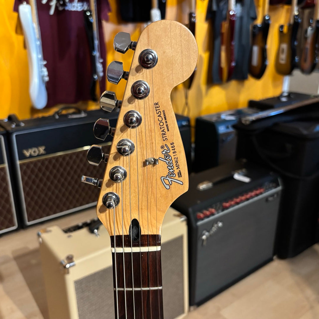 Fender - MIM Standard Stratocaster  w/ DLX Gig Bag (Rosewood-Black-1996) - USED