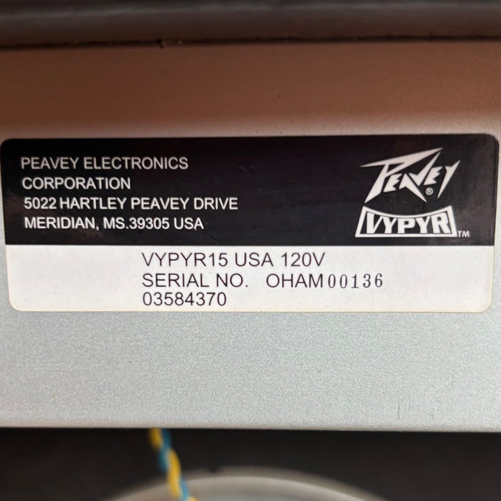 Peavey - VYPYR 15 Solid State Modeling Guitar Combo - 15 Watts w/ FX & User Guide - USED
