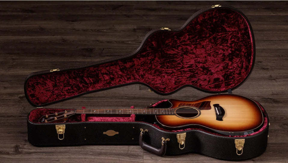 Overview

Honduran rosewood body yields warmth and complex overtones
Adirondack spruce top adds projection, clarity and power
Armrest and beveled cutaway offer seamless, relaxed feel
V-Class bracing dials up louder volume and longer sustain
Includes ES2 electronics and deluxe hardshell case